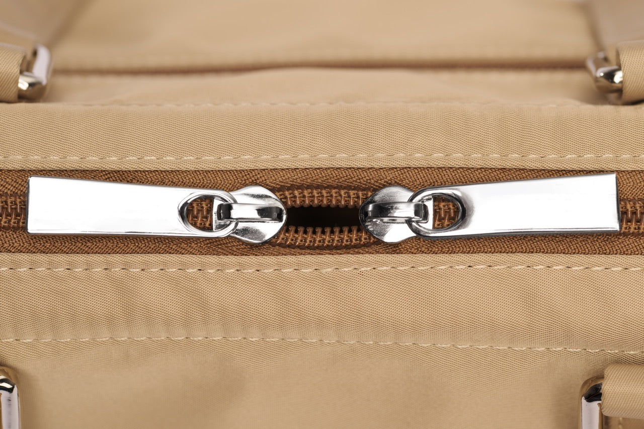 STÆRKE mini gym bag top double zipper detail, minimalist recycled nylon gym bag